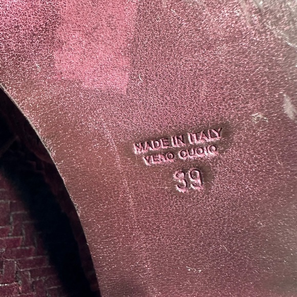 Laurence Dacade
Nikki Woven Velvet 50mm Booties Burgundy Red sz 39 - Picture 9 of 12